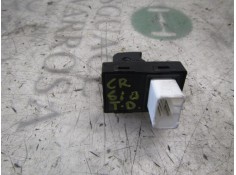 Recambio de mando elevalunas trasero derecho para kia cee´d active referencia OEM IAM 935751H100EQ   2