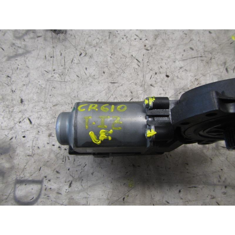 Recambio de motor elevalunas trasero izquierdo para kia cee´d active referencia OEM IAM 834501H010 402059D 