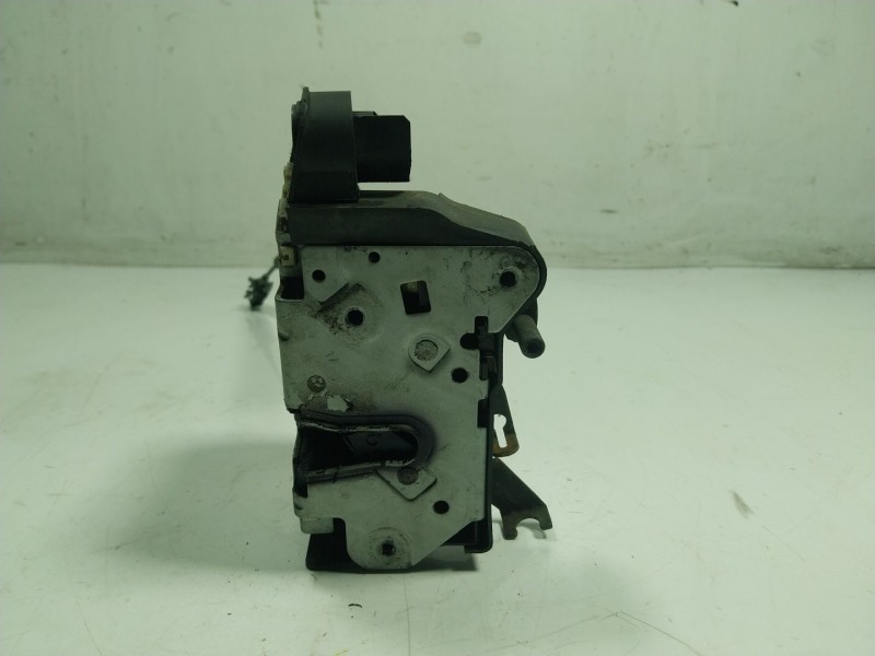 Recambio de cerradura puerta delantera derecha para land rover range rover (lm) td6 hse referencia OEM IAM FQJ500120 CWC500040 L