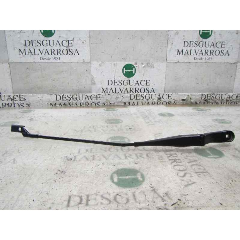 Recambio de brazo limpia delantero derecho para peugeot 308 sw 1.6 hdi referencia OEM IAM 1610672480  