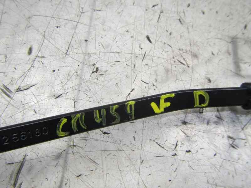 Recambio de brazo limpia delantero derecho para peugeot 308 sw 1.6 hdi referencia OEM IAM 1610672480  