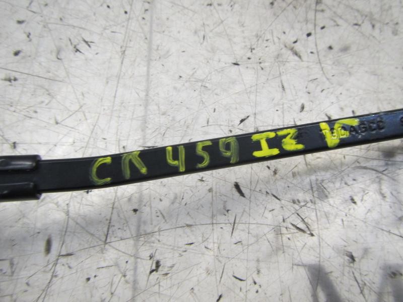 Recambio de brazo limpia delantero izquierdo para peugeot 308 sw 1.6 hdi referencia OEM IAM 1610670580  