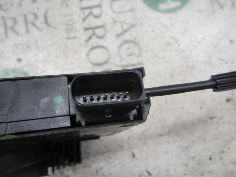 Recambio de cerradura puerta delantera izquierda para peugeot 308 sw 1.6 hdi referencia OEM IAM 9810309480  