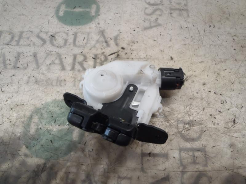 Recambio de cerradura maletero / porton para toyota auris 1.8 16v (híbrido) referencia OEM IAM 6935002090  
