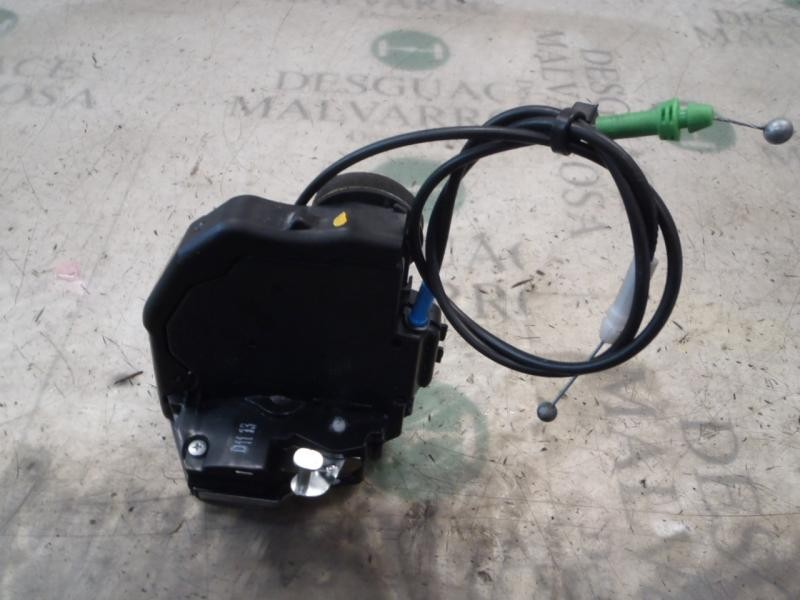 Recambio de cerradura puerta trasera derecha para toyota auris 1.8 16v (híbrido) referencia OEM IAM 6905005050  