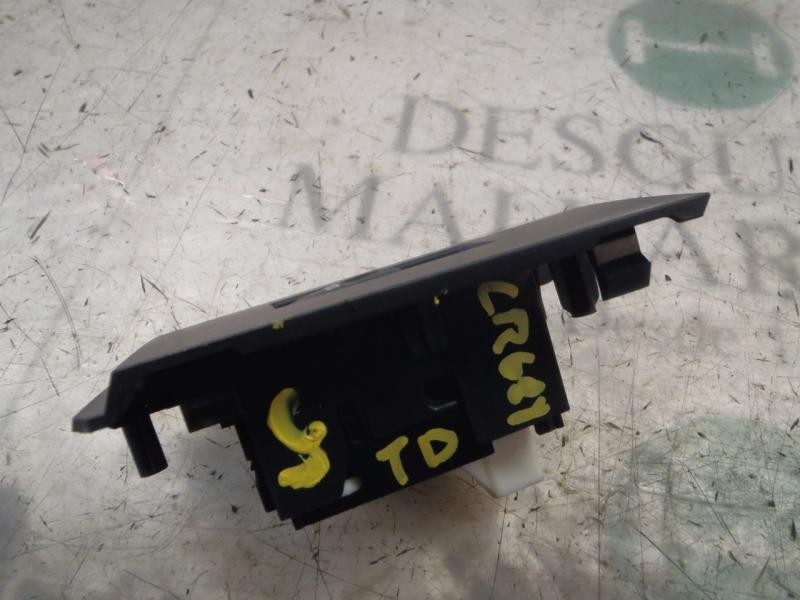 Recambio de mando elevalunas trasero derecho para toyota auris 1.8 16v (híbrido) referencia OEM IAM 8481002140  