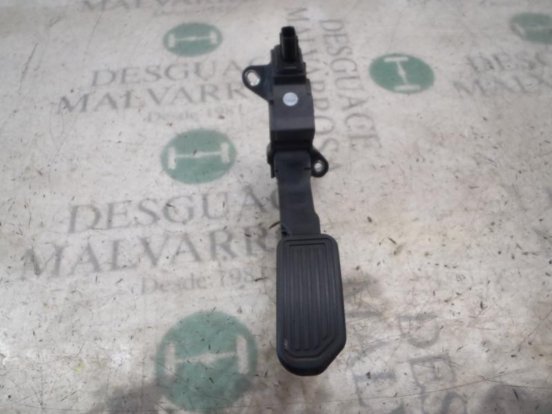 Recambio de potenciometro pedal para toyota auris 1.8 16v (híbrido) referencia OEM IAM 7811002120 7811002120 06879744012