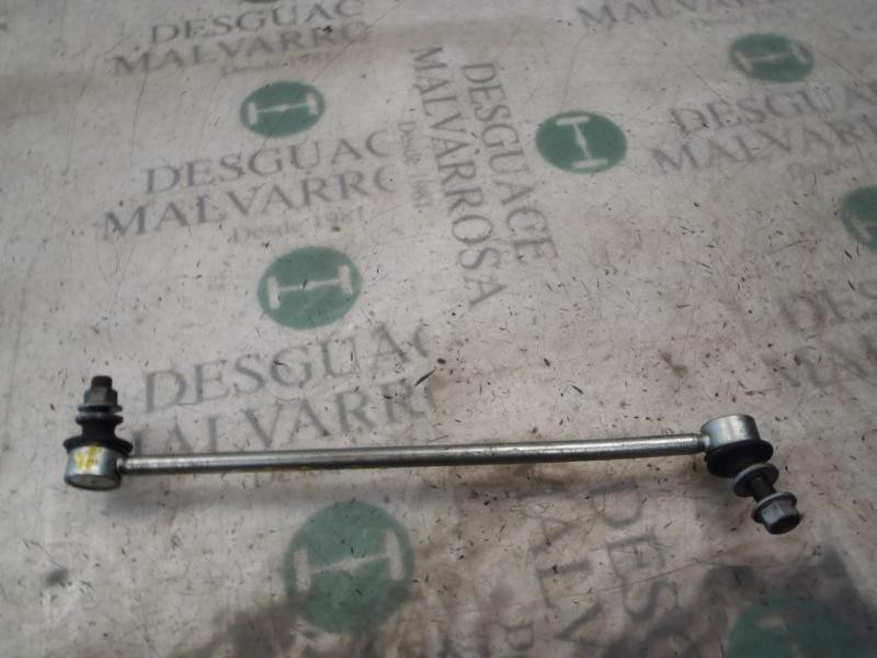 Recambio de tirante delantero derecho para toyota auris 1.8 16v (híbrido) referencia OEM IAM 4882002070  