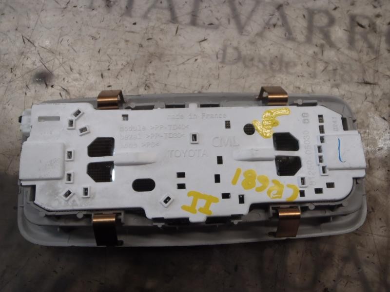 Recambio de piloto interior para toyota auris 1.8 16v (híbrido) referencia OEM IAM 8125005030B0  