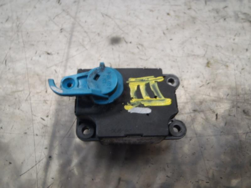 Recambio de motor electrico para nissan note (e11e) acenta referencia OEM IAM   