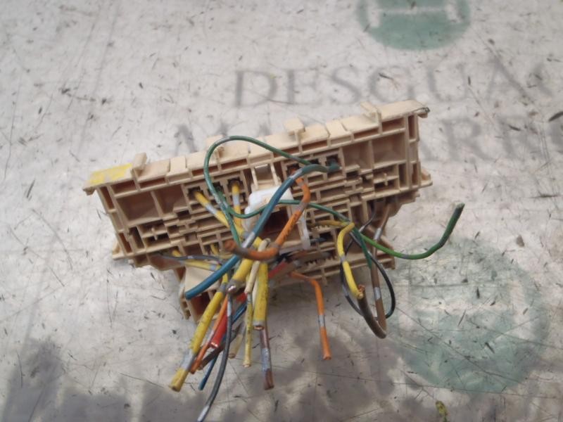 Recambio de caja reles / fusibles para nissan note (e11e) acenta referencia OEM IAM   