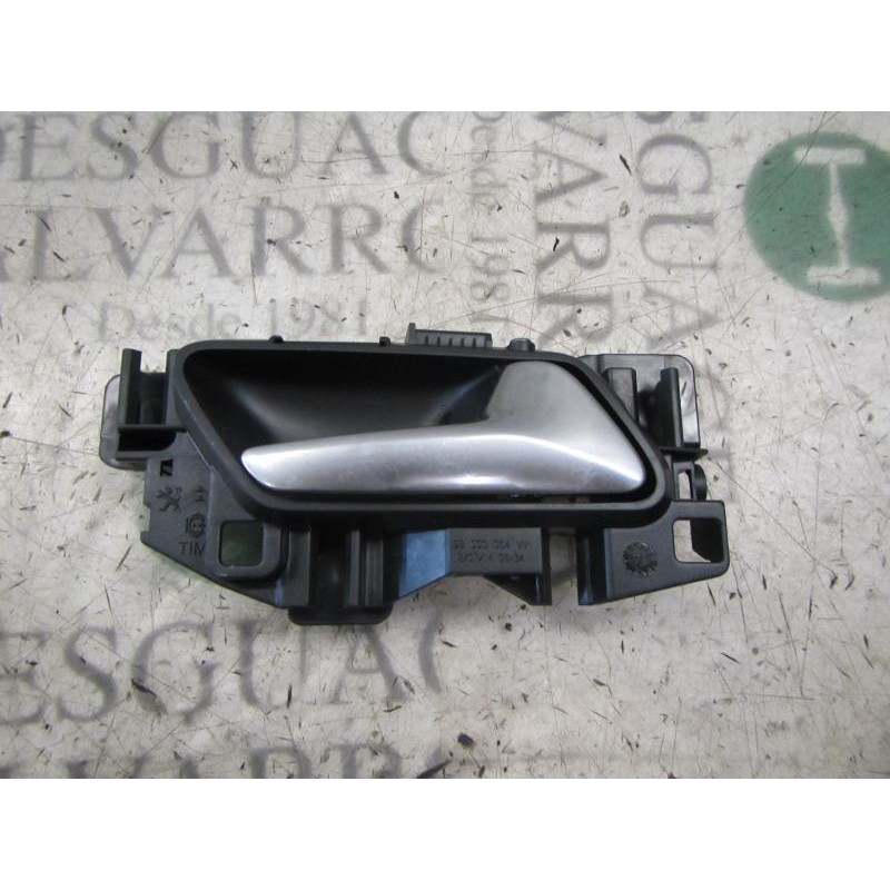 Recambio de maneta interior trasera derecha para peugeot 308 sw 1.6 hdi referencia OEM IAM 98000004VV  