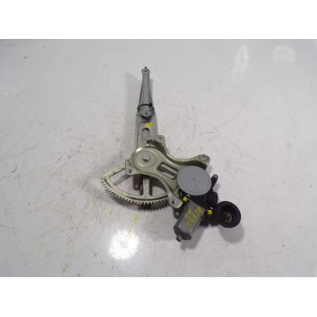 ELEVALUNAS DELANTERO DERECHO 6980152080 8571035180 2621002330