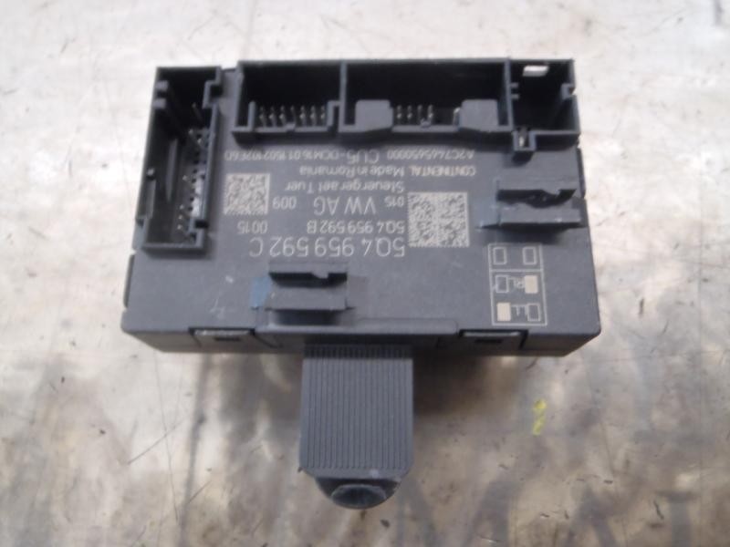 Recambio de modulo electronico para seat leon (5f1) 2.0 tdi referencia OEM IAM 5Q4959592CZ00 5Q4959592C A2C7465650000