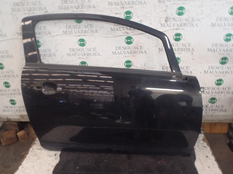 Recambio de puerta delantera derecha para opel corsa d ´´111 years´´ referencia OEM IAM   