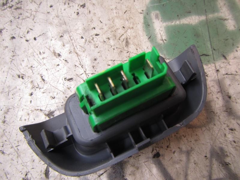 Recambio de mando elevalunas delantero izquierdo para toyota aygo (kgb/wnb) básico referencia OEM IAM   