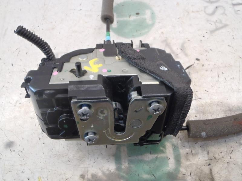 Recambio de cerradura puerta trasera derecha para nissan note 1.2 cat referencia OEM IAM 825003VV0A  