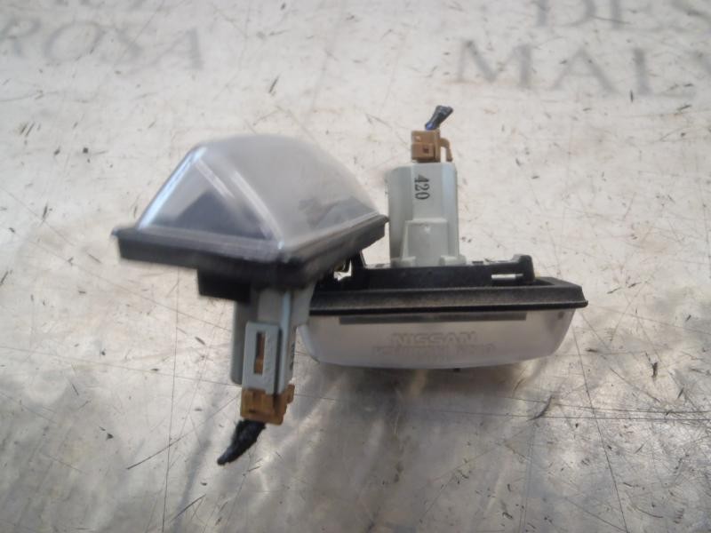 Recambio de piloto matricula para nissan note 1.2 cat referencia OEM IAM 265109Y00A  