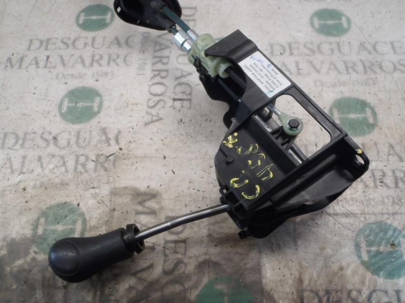 Recambio de palanca cambio para nissan note 1.2 cat referencia OEM IAM 341013VU0A  344133VU2A