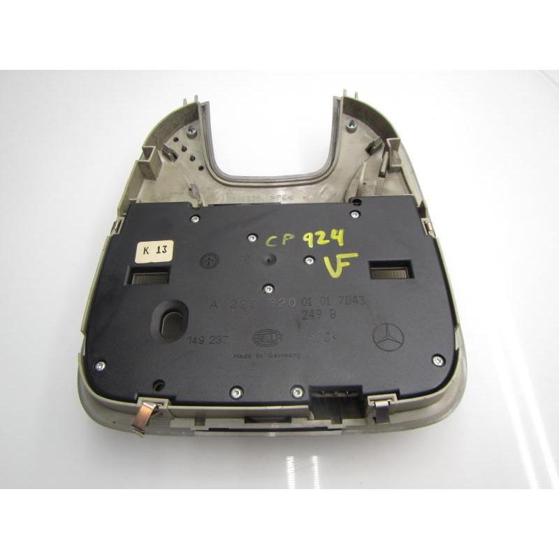 Recambio de piloto interior para mercedes-benz clase s (w220) berlina 500 (220.075) referencia OEM IAM A22082001017D43  