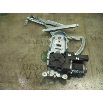 ELEVALUNAS DELANTERO DERECHO 