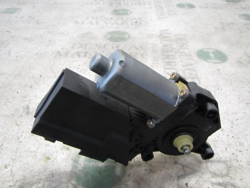 Recambio de motor elevalunas delantero derecho para peugeot 307 (s1) xt referencia OEM IAM   