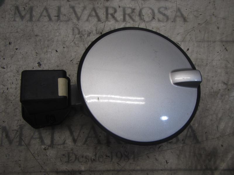 Recambio de tapa combustible para opel astra h berlina cosmo referencia OEM IAM   