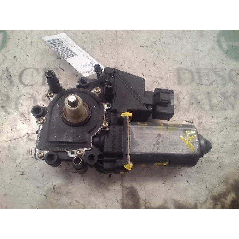 Recambio de motor elevalunas delantero derecho para audi a4 avant (b5) 1.8 referencia OEM IAM   