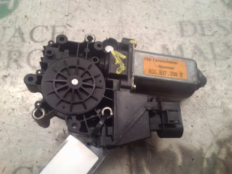 Recambio de motor elevalunas delantero derecho para audi a4 avant (b5) 1.8 referencia OEM IAM   