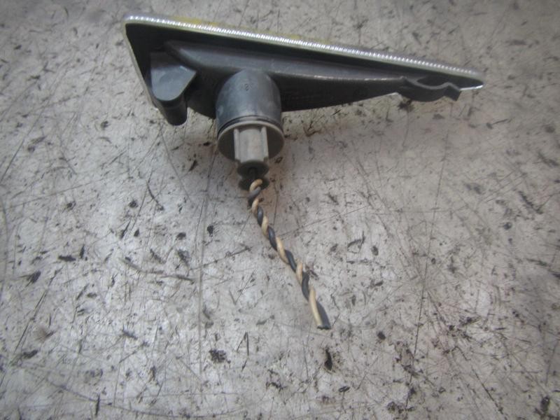 Recambio de piloto lateral derecho para renault megane ii berlina 3p confort dynamique referencia OEM IAM   