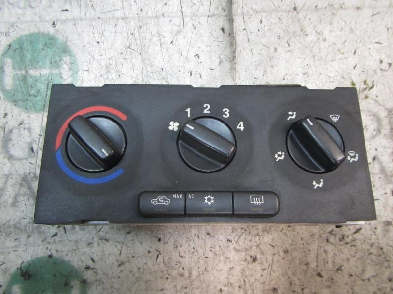 Recambio de mando calefaccion / aire acondicionado para opel zafira a 2.0 dti referencia OEM IAM   