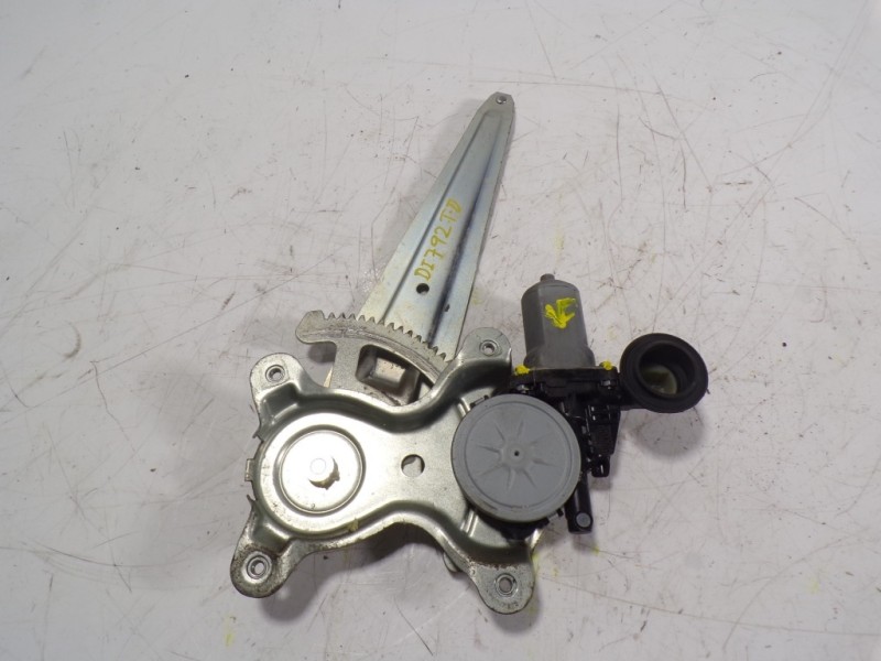 Recambio de elevalunas trasero derecho para toyota rav 4 (a3) executive referencia OEM IAM 6980342040 8572035140 2621002340