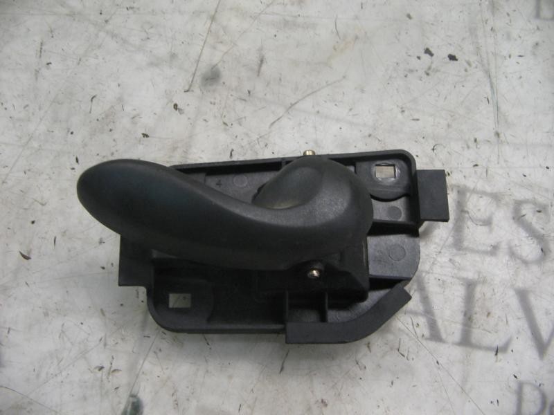 Recambio de maneta interior delantera derecha para fiat punto berlina (188) 1.2 cat referencia OEM IAM   