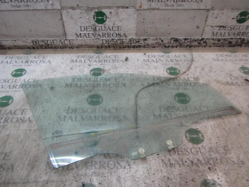 Recambio de cristal puerta delantero derecho para kia rio 1.6 emotion referencia OEM IAM 824211G010  