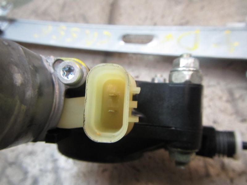 Recambio de elevalunas trasero derecho para kia rio 1.6 emotion referencia OEM IAM 834021G010  