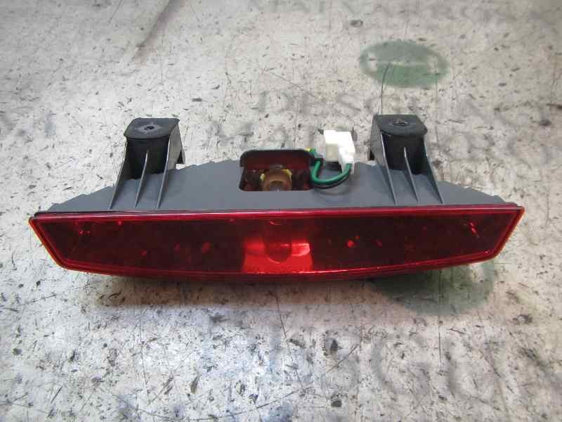Recambio de piloto trasero central para kia rio 1.6 emotion referencia OEM IAM 927501G210  