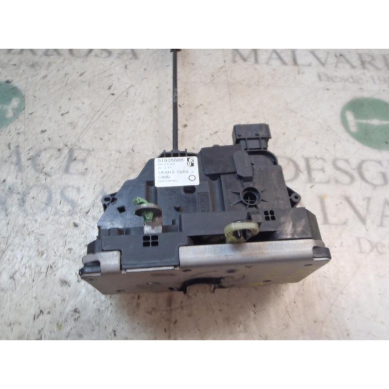 Recambio de cerradura puerta delantera izquierda para fiat punto (199) 1.2 cat referencia OEM IAM 52065094  