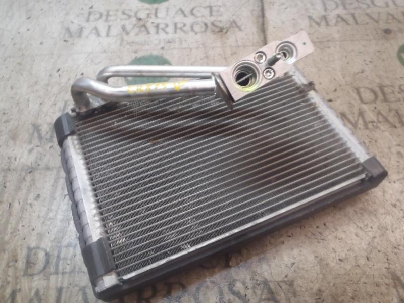 Recambio de evaporador aire acondicionado para fiat punto (199) 1.2 cat referencia OEM IAM 77363895  