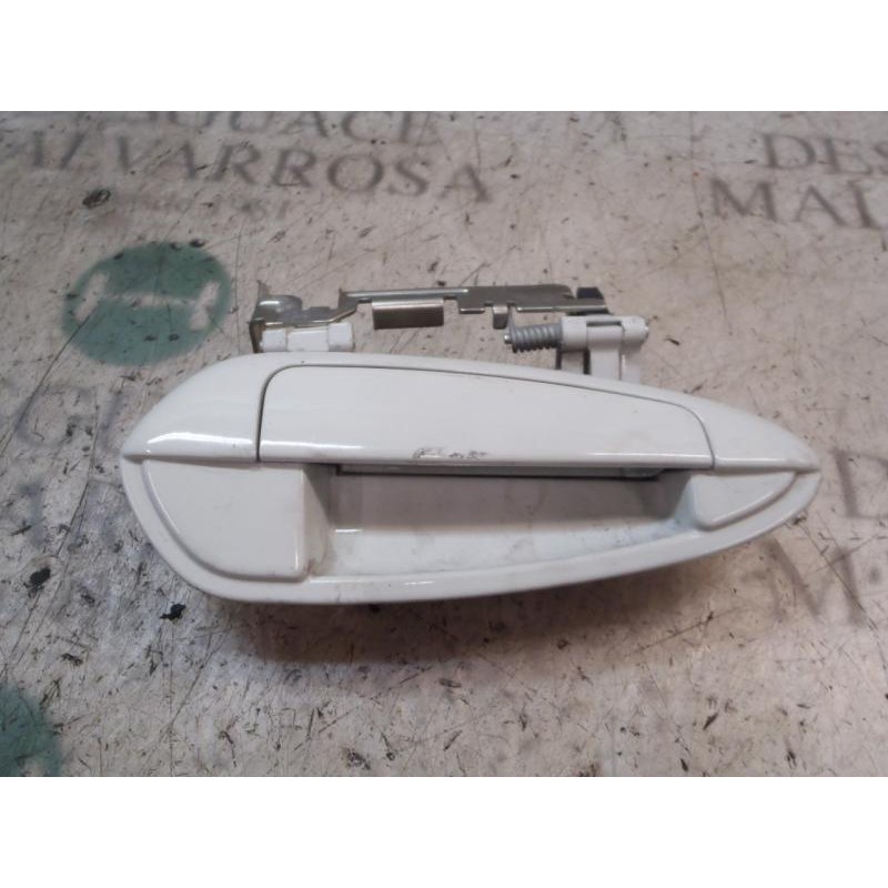 Recambio de maneta exterior delantera derecha para fiat punto (199) 1.2 cat referencia OEM IAM 735499034  