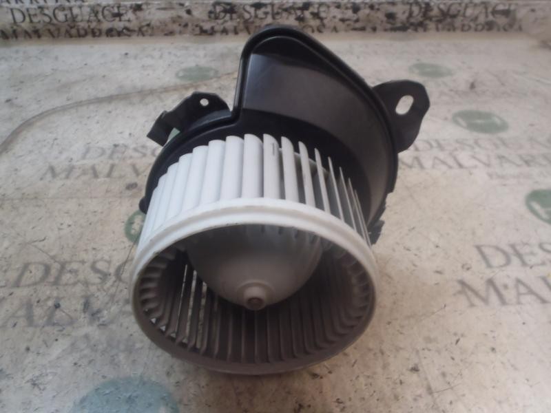 Recambio de motor calefaccion para fiat punto (199) 1.2 cat referencia OEM IAM 77364956 164230100 164230100