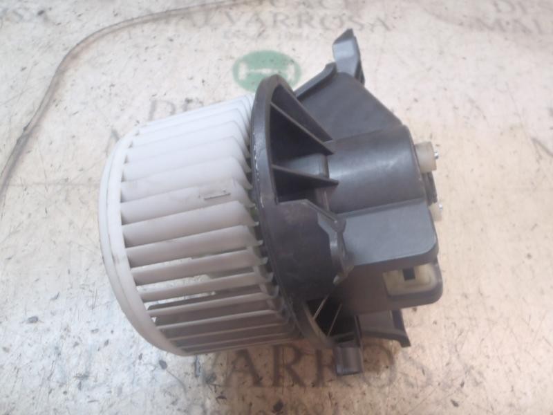 Recambio de motor calefaccion para fiat punto (199) 1.2 cat referencia OEM IAM 77364956 164230100 164230100