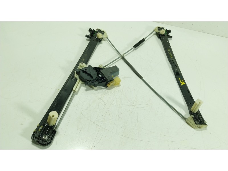 Recambio de elevalunas delantero derecho para land rover range rover sport ii (l494) 3.0 sdv6 4x4 referencia OEM IAM LR077817 DK