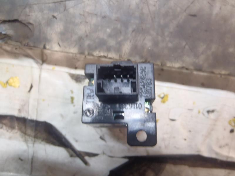 Recambio de warning para fiat bravo (198) 1.9 dynamic multijet referencia OEM IAM 735441030  