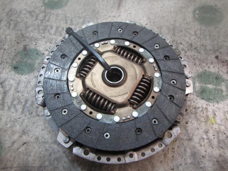 Recambio de kit embrague para ford transit connect 1.6 tdci cat referencia OEM IAM 1866238  