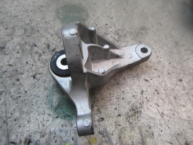 Recambio de soporte cambio para ford transit connect 1.6 tdci cat referencia OEM IAM 1347798  