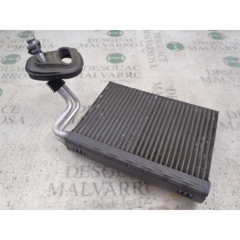 Recambio de evaporador aire acondicionado para bmw serie 1 berlina (e81/e87) 118d referencia OEM IAM 64119290888  