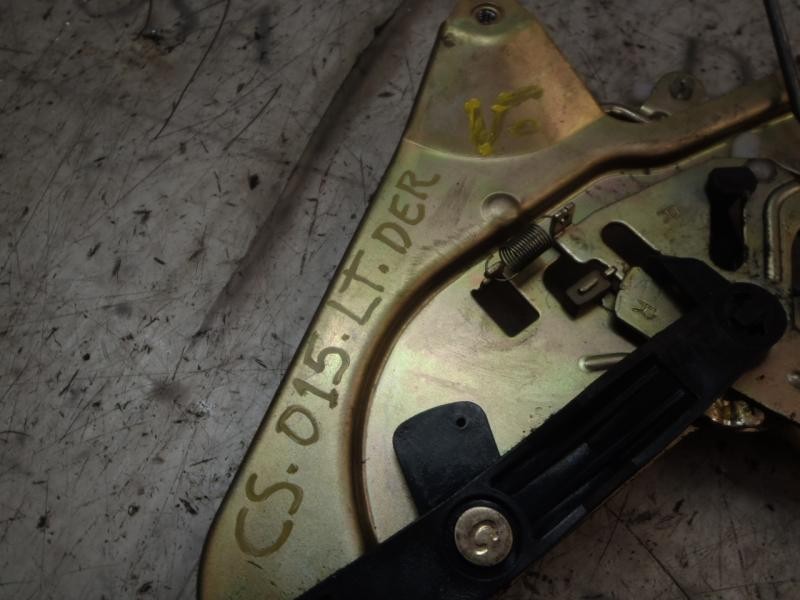 Recambio de cerradura puerta lateral izquierda para kia carnival ii 2.9 cdri ex referencia OEM IAM   