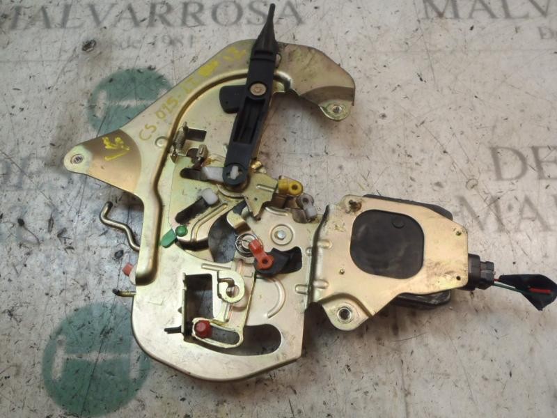 Recambio de cerradura puerta lateral derecha para kia carnival ii 2.9 cdri ex referencia OEM IAM   