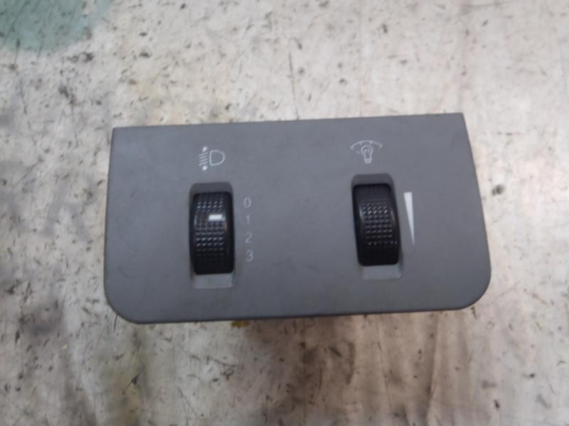 Recambio de modulo electronico para chevrolet nubira berlina se referencia OEM IAM 96615342 96552841 