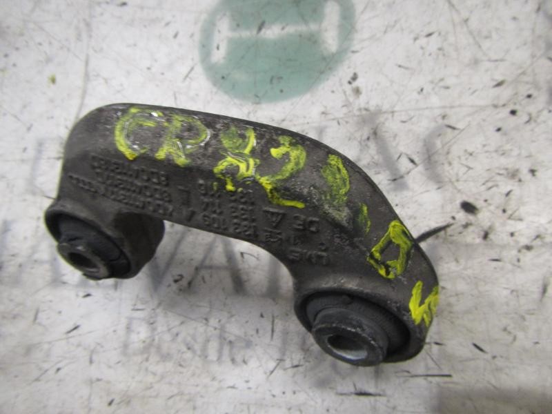 Recambio de bieleta estabilizadora delantera derecha para audi a4 berlina (b5) 2.5 tdi referencia OEM IAM 8D0411318D  